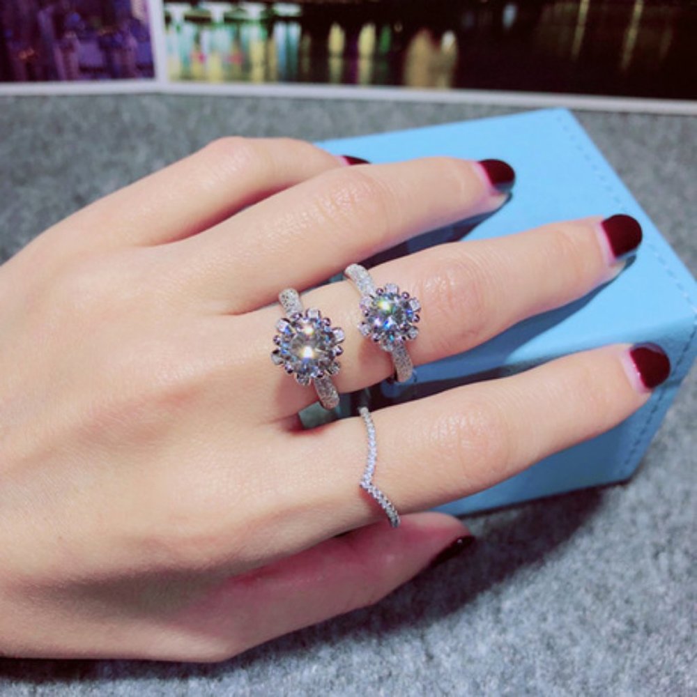 *NEW 3CT Diamond Flower 925 Sterling Silver Ring - Picture 2 of 6